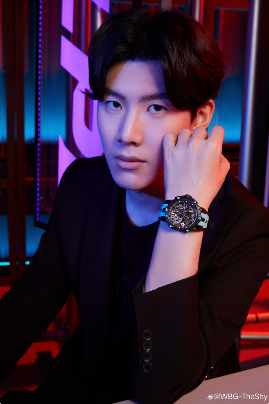 西媒：河床想退租塞维后卫加托尼未果，转租又错过最后时间点